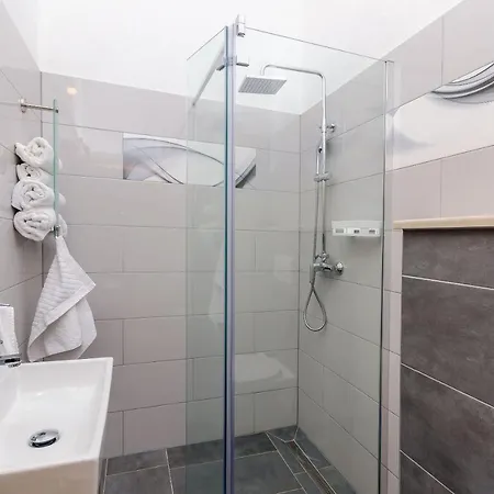 Apartament Marina *